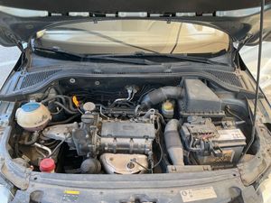 Skoda Rapid 1.2 MPI 75cv Active Nacional - 183.000Km  - Foto 4