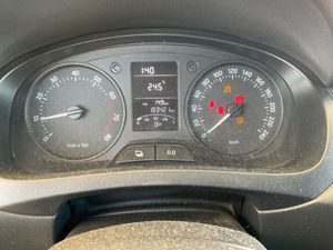 Skoda Rapid 1.2 MPI 75cv Active Nacional - 183.000Km  - Foto 3