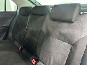 Skoda Rapid 1.2 MPI 75cv Active Nacional - 183.000Km  - Foto 14