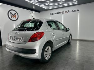 Peugeot 207 Confort 1.4 HDI 70  - Foto 6
