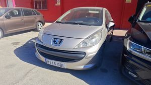 Peugeot 207 Confort 1.6 HDI 90 Cv - 258.000Km  - Foto 2