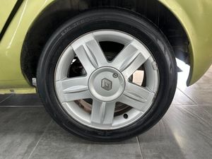 Renault Clio Yahoo! 1.2 16v 75 5p 202.000Km  - Foto 7