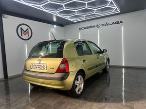 Renault Clio Yahoo! 1.2 16v 75 5p 202.000Km  - Foto 6