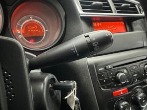 Citroën C4 BlueHDi 100 Live Edition 100Cv - 176.000Km  - Foto 23