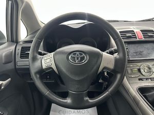 Toyota Auris 2.0 D-4D Sol Único propietario  - 273.000Km  - Foto 13