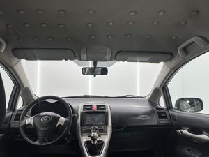 Toyota Auris 2.0 D-4D Sol Único propietario  - 273.000Km  - Foto 7