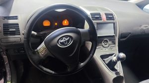 Toyota Auris 2.0 D-4D Sol Único propietario  - 273.000Km  - Foto 3