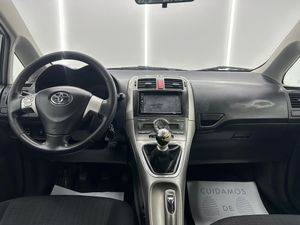 Toyota Auris 2.0 D-4D Sol Único propietario  - 273.000Km  - Foto 12
