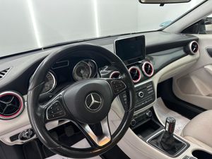 Mercedes Clase CLA CLA 200 CDI AMG Line Nacional 136Cv - 2 años Garantia  - Foto 7