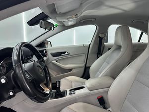 Mercedes Clase CLA CLA 200 CDI AMG Line Nacional 136Cv - 2 años Garantia  - Foto 8