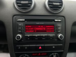 Audi A3 1.6 TDI 105cv Attraction Nacional - 172.000Km  - Foto 13