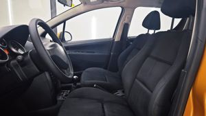 Peugeot 207 Confort 1.4 75Cv Nacional  - 96500Km  - Foto 9