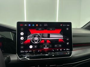 Volkswagen Golf GTI 2.0 TSI 195kW (265CV) DSG - 22400Km  - Foto 31