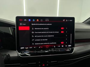 Volkswagen Golf GTI 2.0 TSI 195kW (265CV) DSG - 22400Km  - Foto 33