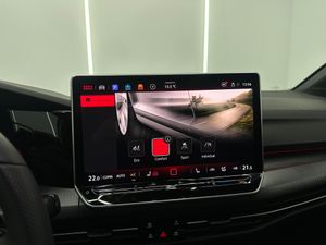 Volkswagen Golf GTI 2.0 TSI 195kW (265CV) DSG - 22400Km  - Foto 27