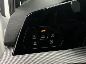 Volkswagen Golf GTI 2.0 TSI 195kW (265CV) DSG - 22400Km  - Foto 17