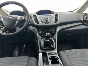 Ford Grand C-MAX 1.0 EcoBoost 125 Auto Start-Stop Trend Nacional Único Propietario - 162.000Km  - Foto 17