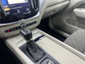 Volvo XC60 2.0 D4 AWD Momentum Auto  - Foto 22