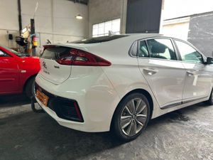 Hyundai IONIQ Híbrido 1.6 GDI 104 kW (141 CV) 6DCT Klass Nav Nacional +Único Propietario+Historial de mantenimiento - 134.000Km  - Foto 4