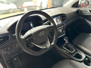 Hyundai IONIQ Híbrido 1.6 GDI 104 kW (141 CV) 6DCT Klass Nav Nacional +Único Propietario+Historial de mantenimiento - 134.000Km  - Foto 7