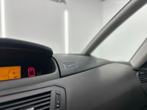 Citroën C4 Picasso NACIONAL 1.6VTI - 94.000Km  - Foto 18