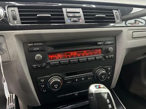 BMW Serie 3 325d Coupe E92 Auto Pack M 235Cv  - Foto 32