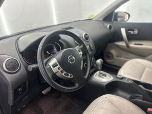 Nissan Qashqai 2.0 dCi TEKNA PREMIUM 4x4 A/T 17