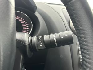 Nissan Qashqai 2.0 dCi TEKNA PREMIUM 4x4 A/T 17