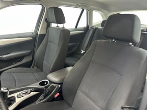 BMW X1 sDrive16d  - Foto 9