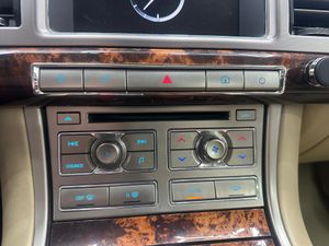 Jaguar XF 3.0 V6 Diésel Luxury  - Foto 23