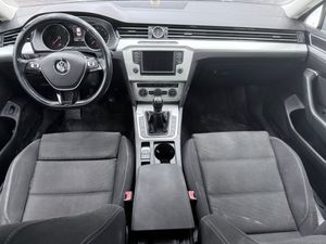 Volkswagen Passat 1.6 TDI 120cv Advance BMT Nacional  - Foto 8