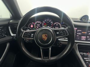 Porsche Panamera 4 E-Hybrid Executive  - Foto 12