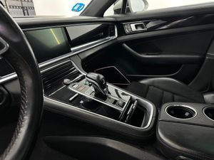 Porsche Panamera 4 E-Hybrid Executive  - Foto 14