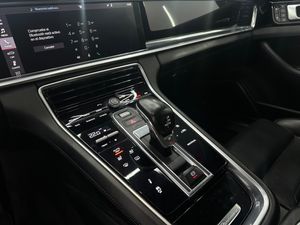 Porsche Panamera 4 E-Hybrid Executive  - Foto 28