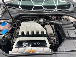 Volkswagen Golf 3.2 R32 4motion DSG 230.000Km  - Foto 6