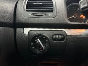 Volkswagen Golf 3.2 R32 4motion DSG 230.000Km  - Foto 17