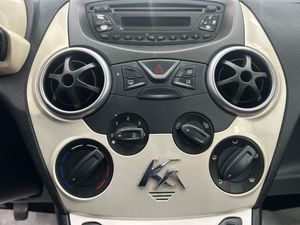 Ford Ka 1.3 TDCi Titanium -  - Foto 12