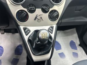 Ford Ka 1.3 TDCi Titanium -  - Foto 18