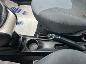Ford Ka 1.3 TDCi Titanium -  - Foto 24