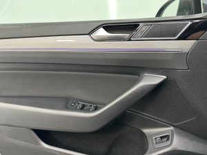 Volkswagen Passat Variant Executive 2.0 TDI 110kW (150CV)  - Foto 23
