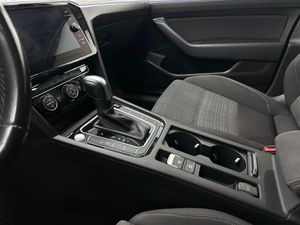 Volkswagen Passat Variant Executive 2.0 TDI 110kW (150CV)  - Foto 14