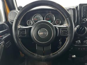 Jeep Wrangler  Wrangler 3.6 V6 Sahara Aut  - Foto 25