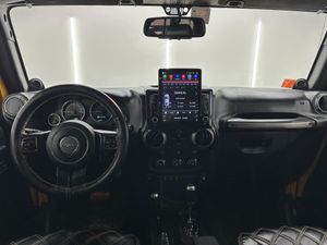 Jeep Wrangler  Wrangler 3.6 V6 Sahara Aut  - Foto 21