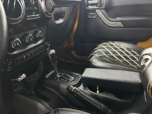 Jeep Wrangler  Wrangler 3.6 V6 Sahara Aut  - Foto 12