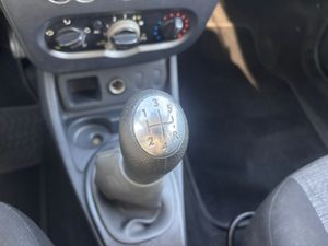 Dacia Duster Ambiance 1.6 105Cv E5 Nacional - 92.000Km  - Foto 11