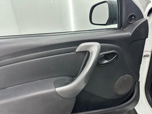Dacia Duster Ambiance 1.6 105Cv E5 Nacional - 92.000Km  - Foto 15