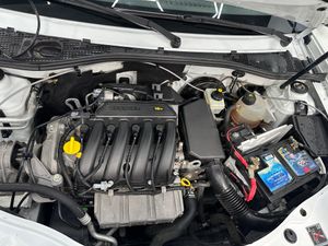 Dacia Duster Ambiance 1.6 105Cv E5 Nacional - 92.000Km  - Foto 8