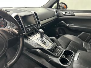 Porsche Cayenne 3.0 TD Platinum Edition Tiptronic Nacional Full Equipe  - Foto 26