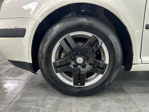 Volkswagen Golf 1.6 HIGHLINE AUTOMATIC 100cv Nacional  - Foto 4