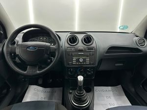 Ford Fiesta 1.4 Ghia 2008  80Cv Nacional  - Foto 10